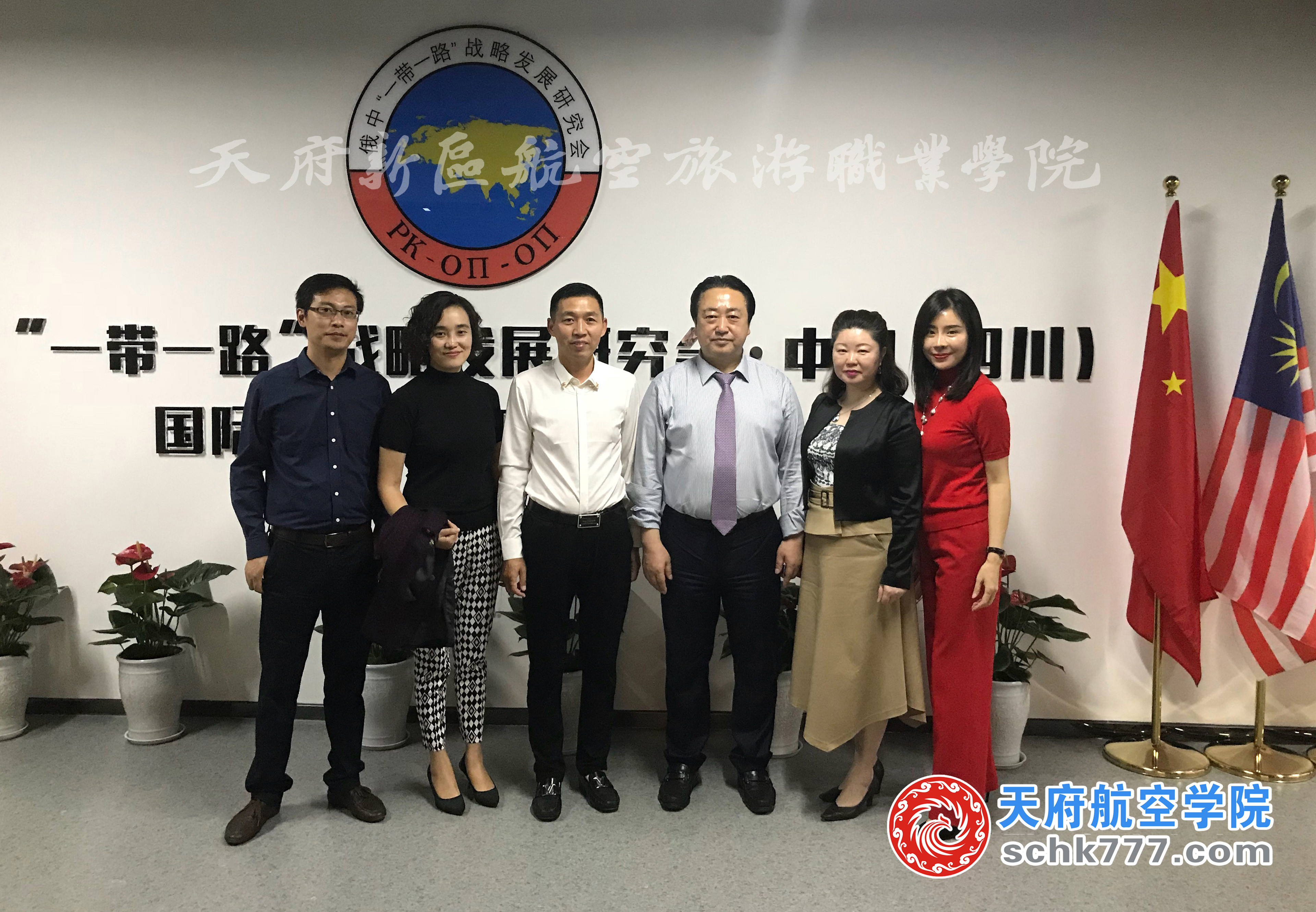 辜院會見俄中一帶一路戰(zhàn)略發(fā)展研究會主席，杰出華僑陳志剛主席 (1)_副本.jpg